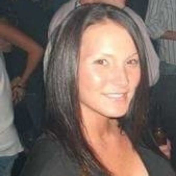 👑Meet your Posh Ambassador Heather Elise👑 - Picture 8 of 16